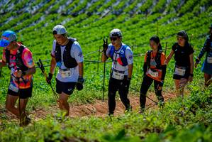 BIB: 1261, 2904, 147
                            <button type="button" onclick="openModal(19164400)" class="btn btn-primary btn-sm float-right btn-popup" data-toggle="modal" data-target=".modal-high-quality">
                        <i class="fas fa-shopping-cart"></i> Add to Cart
                    </button>
                                            <button type="button" onclick="isThisMe(19164400, true)" class="btn btn-success btn-sm float-right btn-popup btn-isme hidden" data-toggle="tooltip" data-placement="bottom" title="นี่คือรูปของคุณใช่ไหม คลิกที่นี่เพื่อเอาเข้าอัลบั้ม">
                        <i class="fas fa-plus"></i> Add to album
                    </button>
                    <button type="button" onclick="isThisMe(19164400, false)" class="btn btn-warning btn-sm float-right btn-popup btn-isnotme hidden">
                        <i class="fas fa-ban"></i> Remove from album
                    </button>